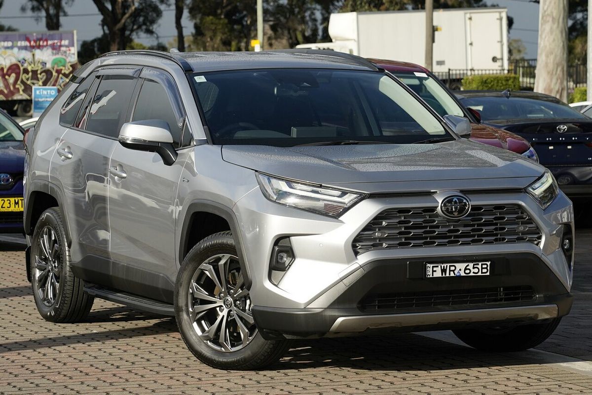 2025 Toyota RAV4 GXL AXAH54R