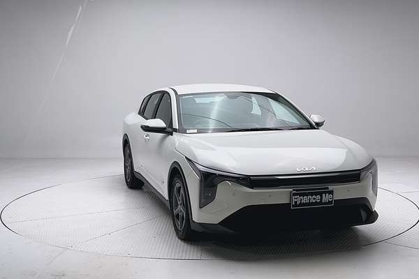 2025 Kia K4 S CL4m thumb-4