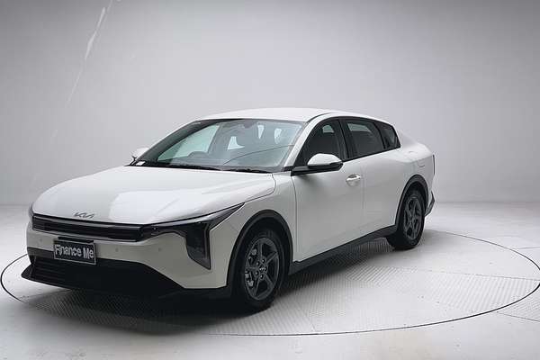 2025 Kia K4 S CL4m thumb-5