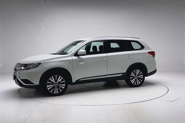 2018 Mitsubishi Outlander ES ZL thumb-3