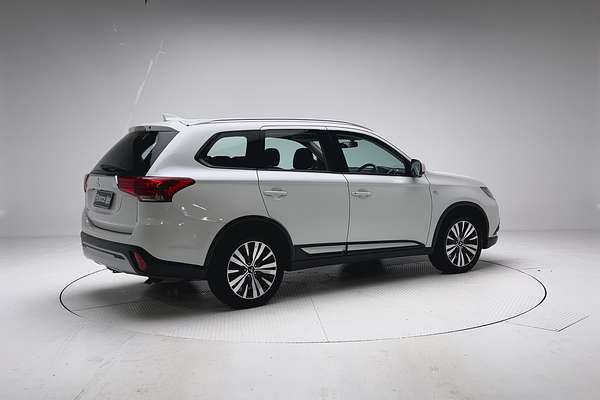 2018 Mitsubishi Outlander ES ZL thumb-7