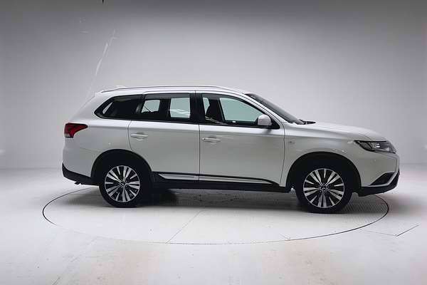 2018 Mitsubishi Outlander ES ZL thumb-8
