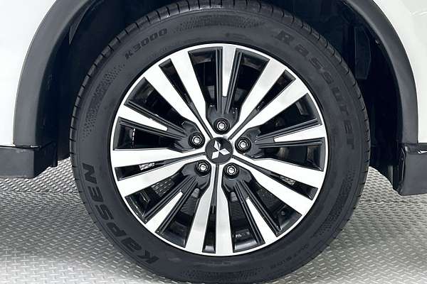 2018 Mitsubishi Outlander ES ZL thumb-9