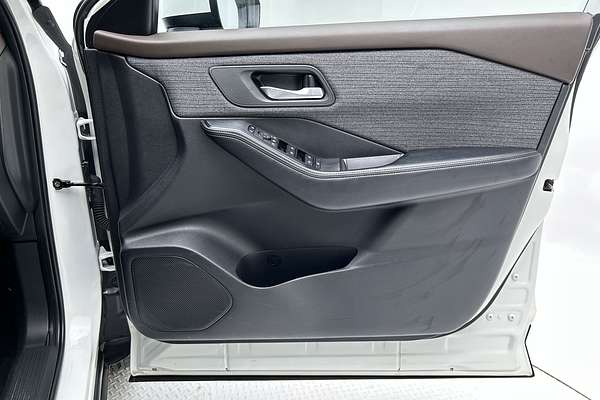 2024 Nissan X-TRAIL ST T33 thumb-18