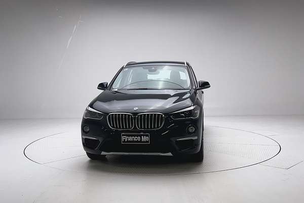 2017 BMW X1 sDrive18d F48 thumb-2