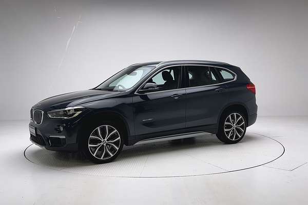 2017 BMW X1 sDrive18d F48 thumb-3