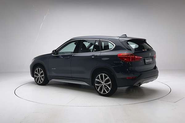 2017 BMW X1 sDrive18d F48 thumb-5