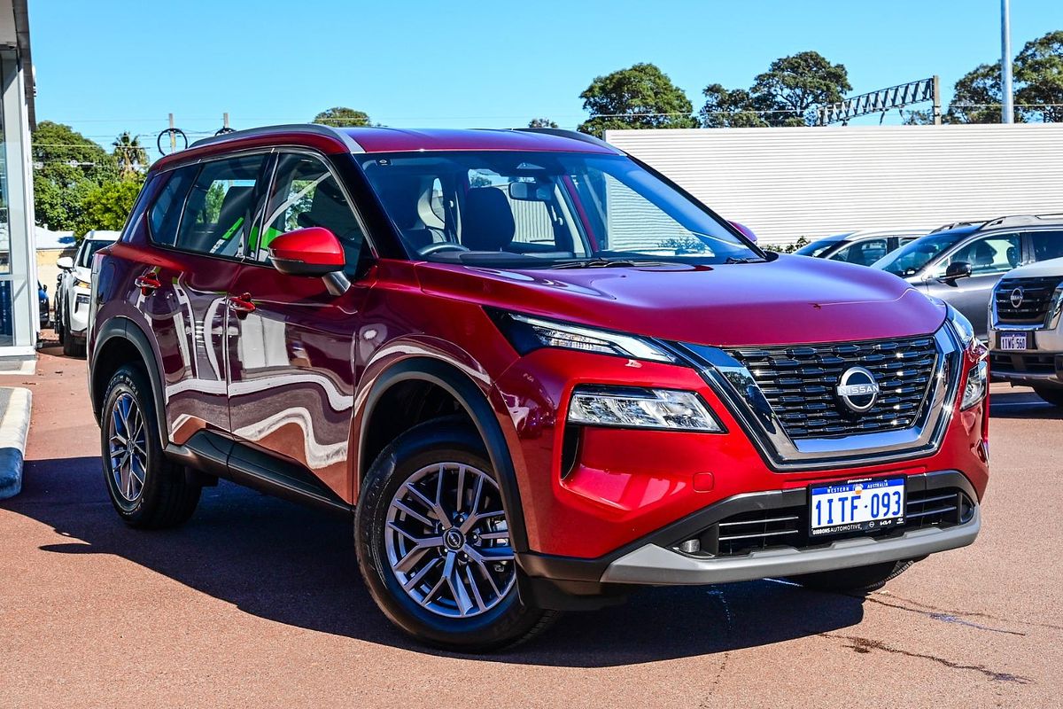 2025 Nissan X-TRAIL ST T33