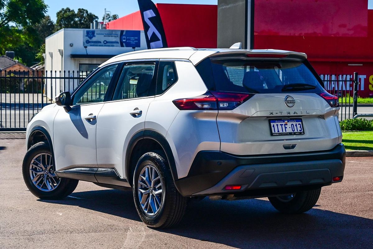 2025 Nissan X-TRAIL ST T33