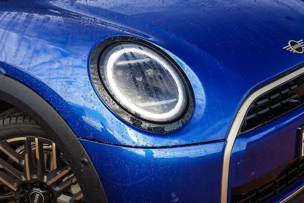 2026 MINI 5 Door Hatch