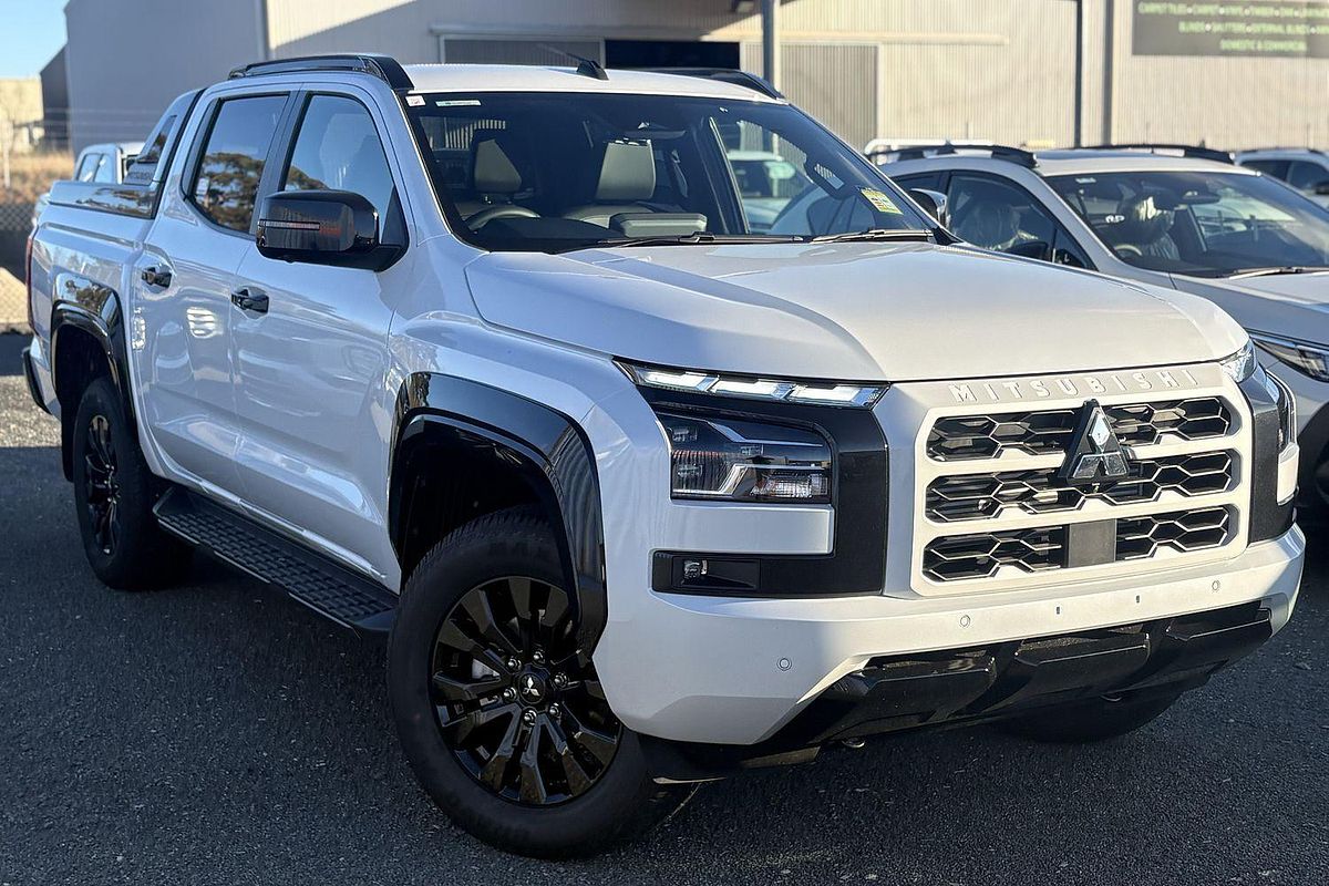 2026 Mitsubishi Triton GSR MV 4X4