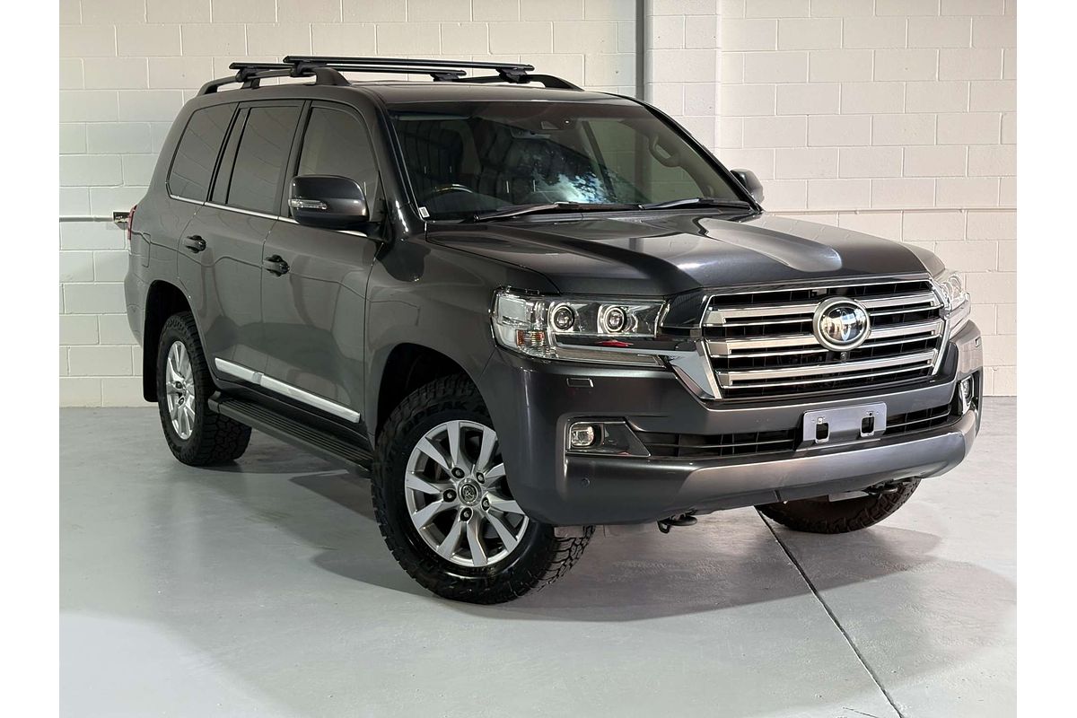 2020 Toyota Landcruiser Sahara VDJ200R
