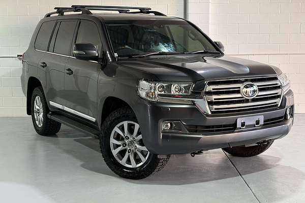 2020 Toyota Landcruiser Sahara VDJ200R