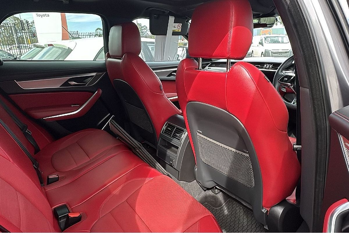 2023 Jaguar F-PACE P250 R-Dynamic SE X761