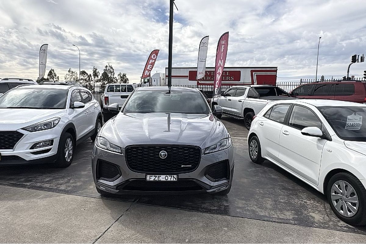 2023 Jaguar F-PACE P250 R-Dynamic SE X761