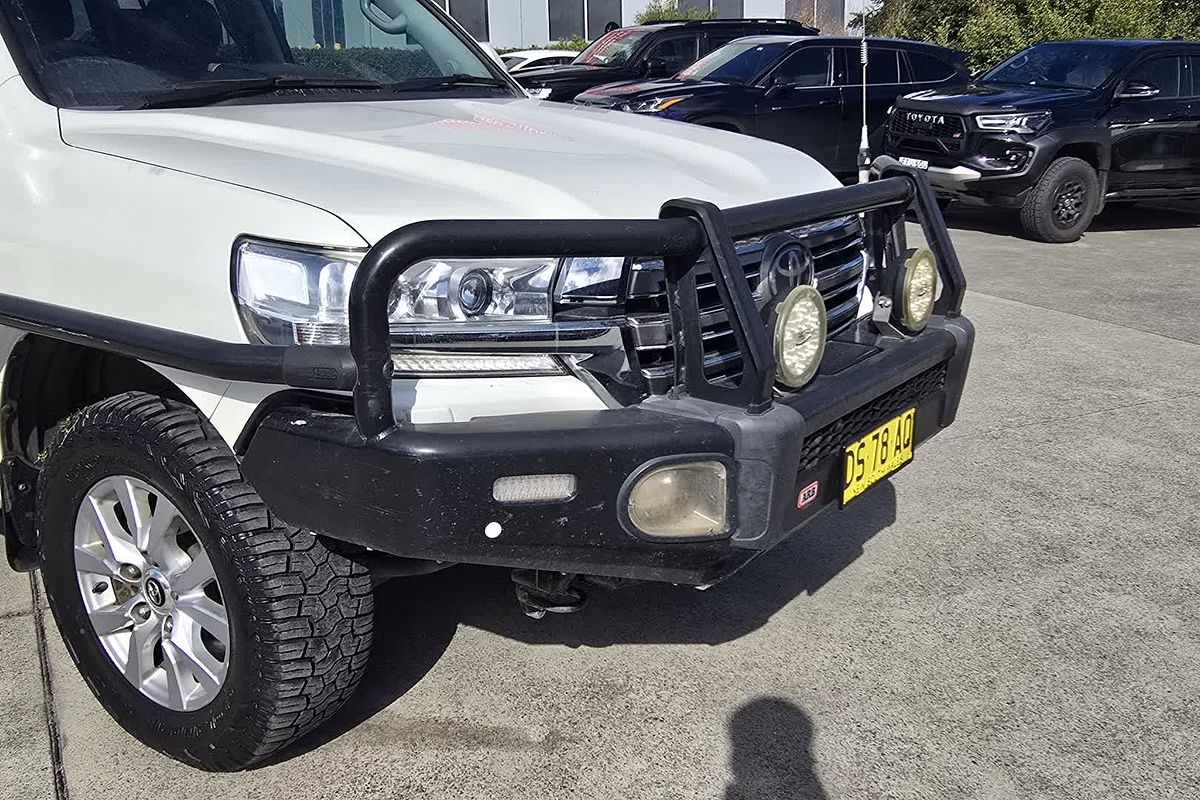 2016 Toyota Landcruiser Sahara VDJ200R