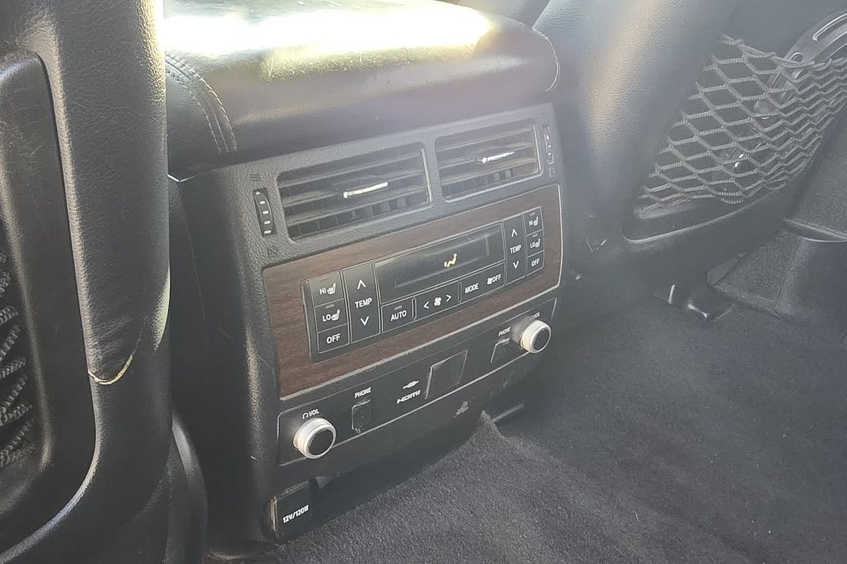 2016 Toyota Landcruiser Sahara VDJ200R