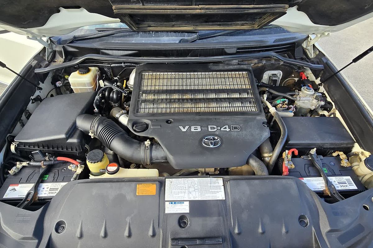 2016 Toyota Landcruiser Sahara VDJ200R