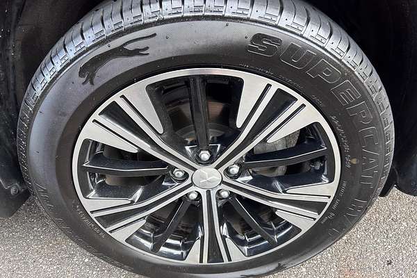 2019 Mitsubishi Eclipse Cross LS YA thumb-12