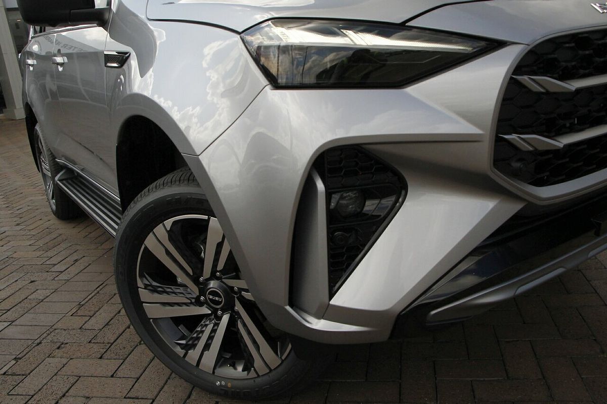 2026 Isuzu MU-X LS-T