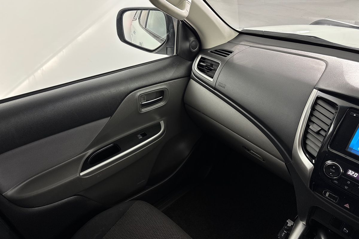 2016 Mitsubishi Triton GLS MQ 4X4