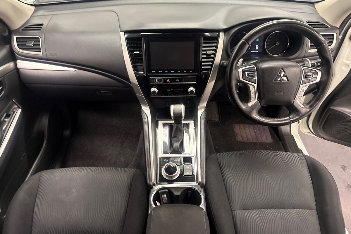 2021 Mitsubishi Pajero Sport GLS QF