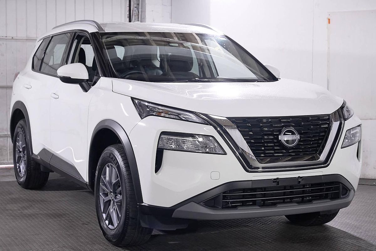 2025 Nissan X-TRAIL ST T33