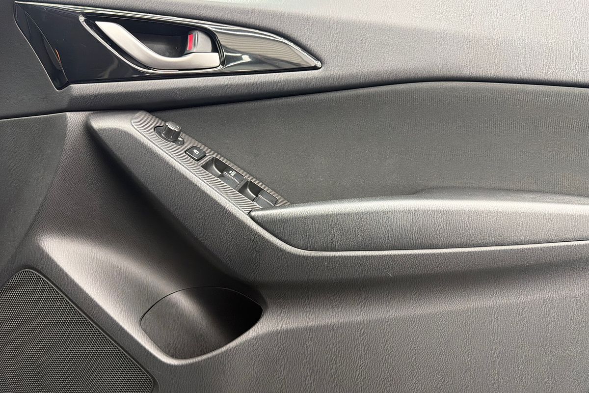 2015 Mazda 3 Maxx BM Series