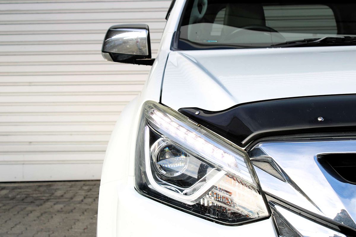 2018 Isuzu MU-X LS-T