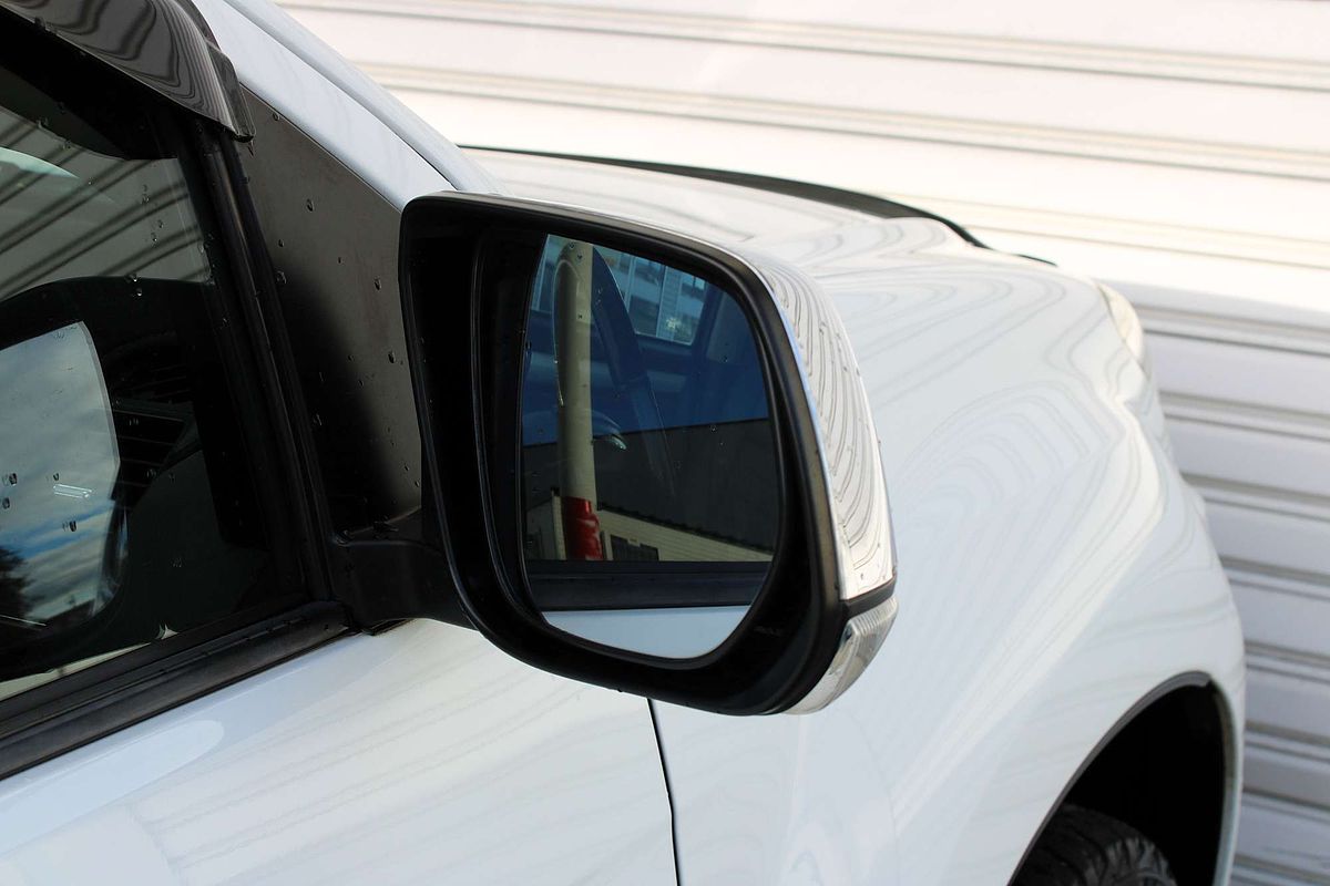 2018 Isuzu MU-X LS-T