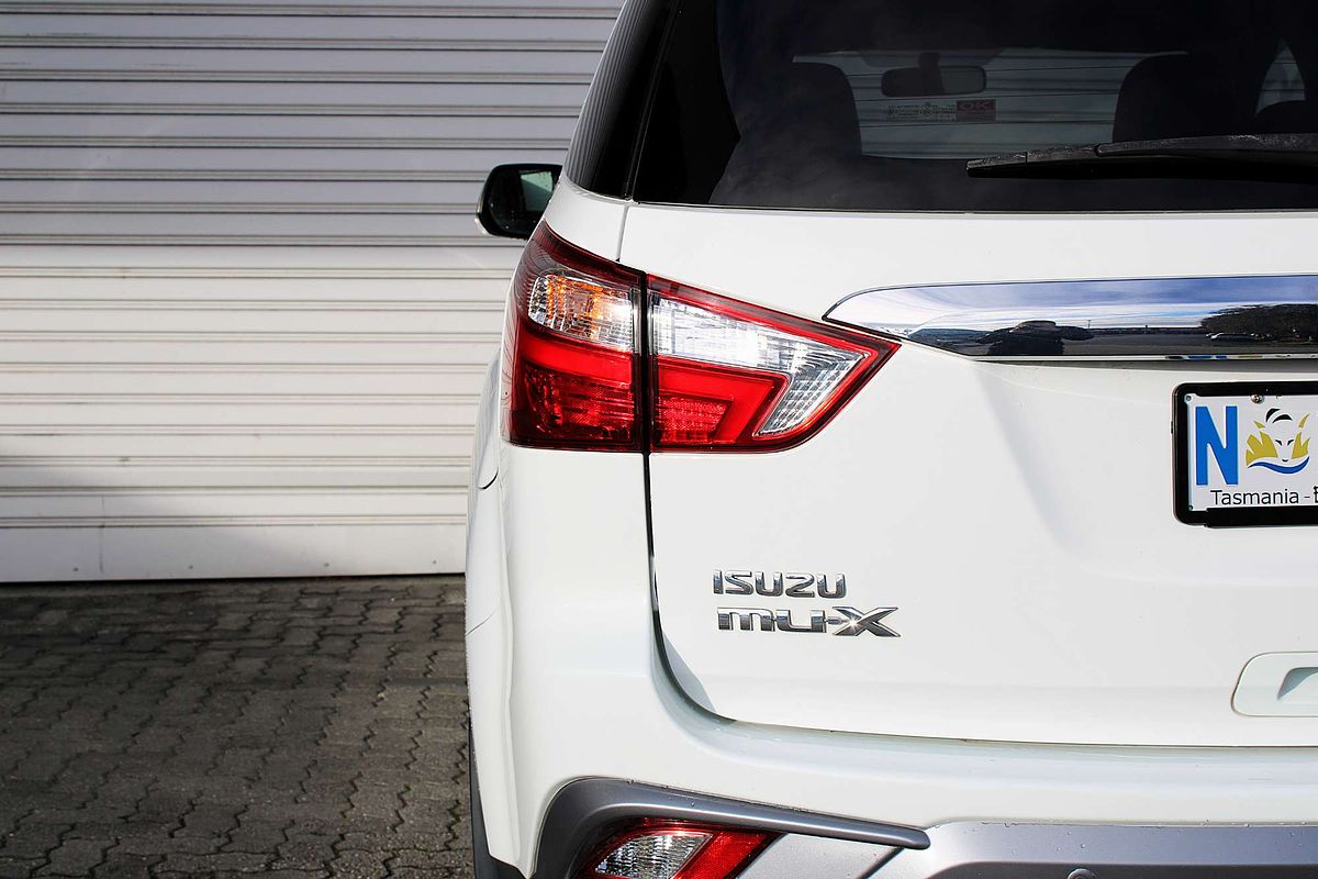 2018 Isuzu MU-X LS-T