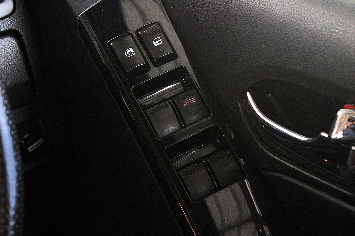 2018 Isuzu MU-X LS-T