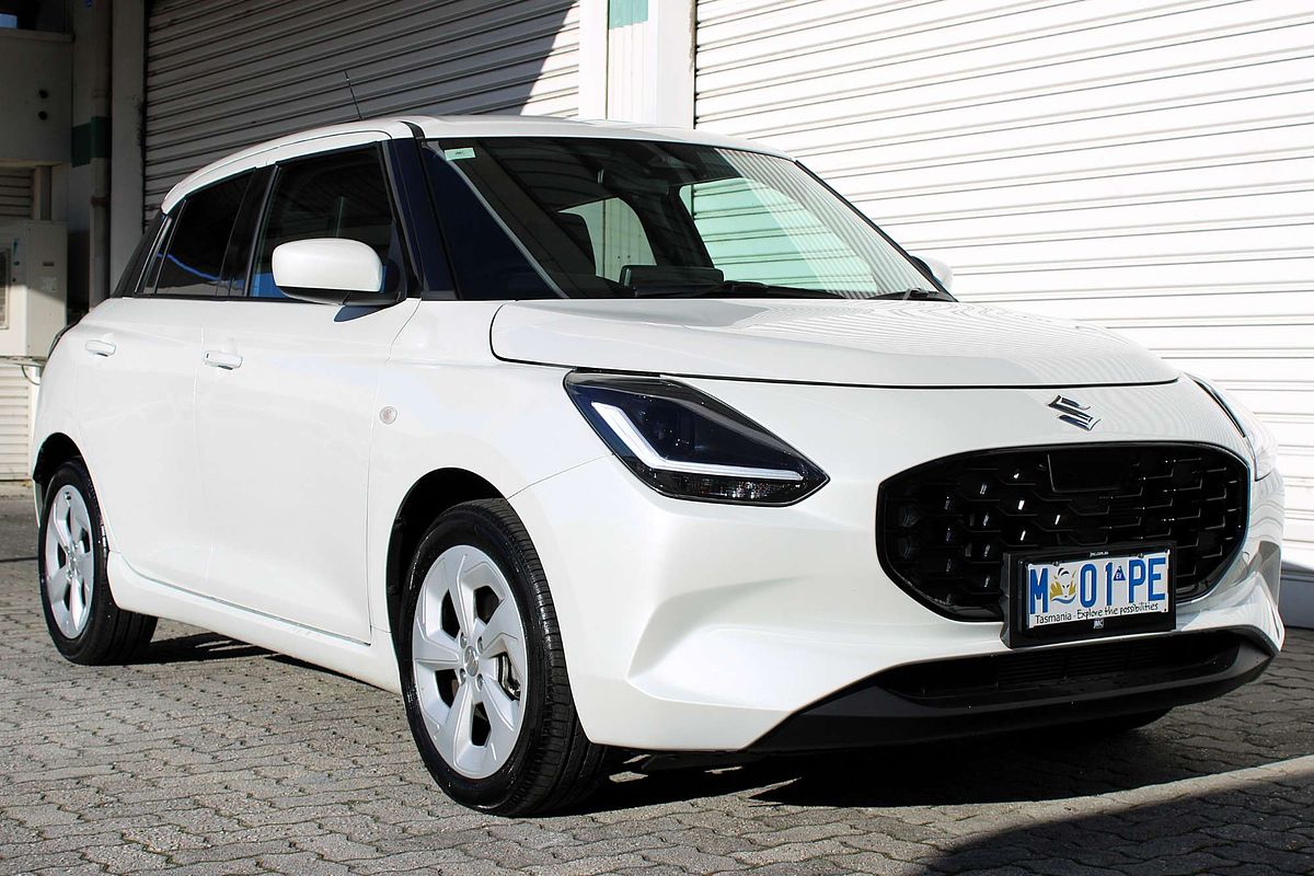 2024 Suzuki Swift Hybrid Plus UZ