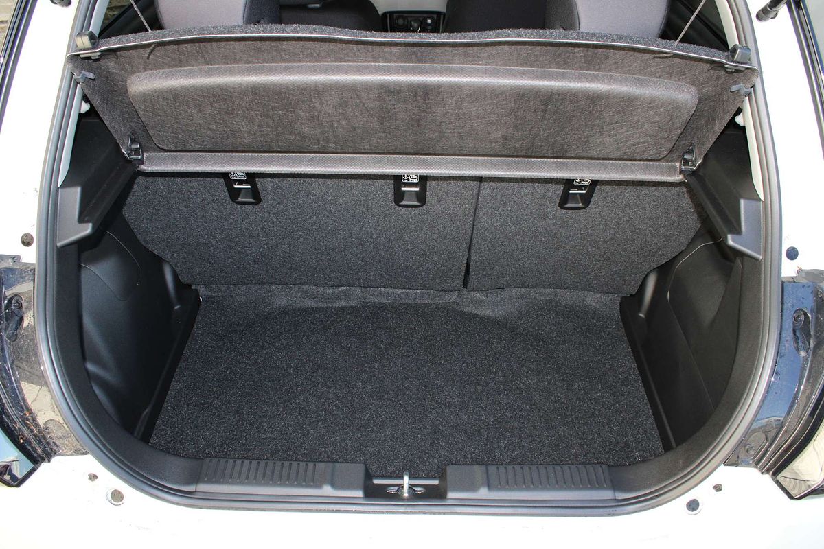 2024 Suzuki Swift Hybrid Plus UZ