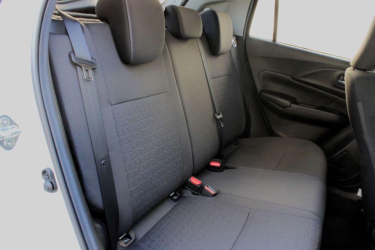 2024 Suzuki Swift Hybrid Plus UZ