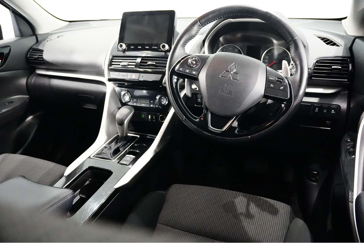 2023 Mitsubishi Eclipse Cross LS YB