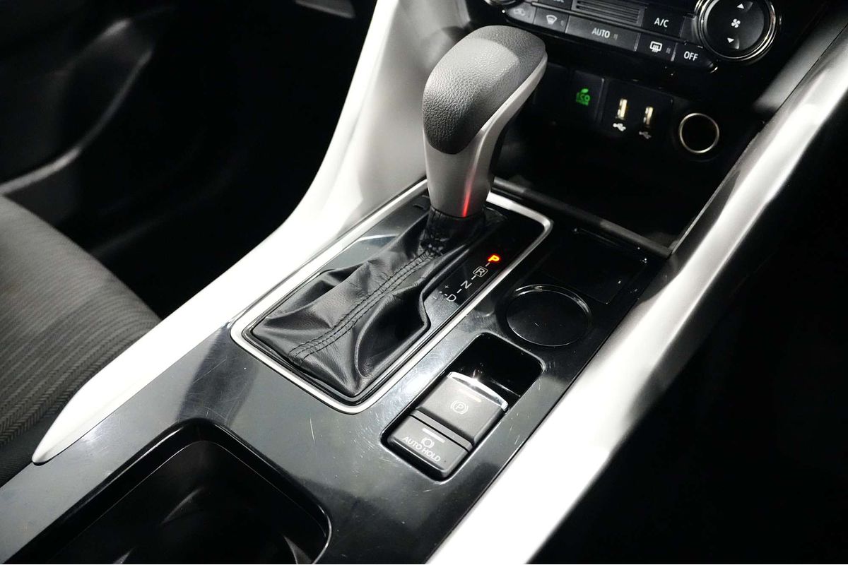 2023 Mitsubishi Eclipse Cross LS YB