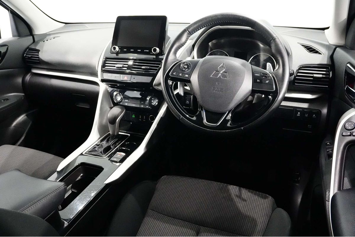 2023 Mitsubishi Eclipse Cross LS YB