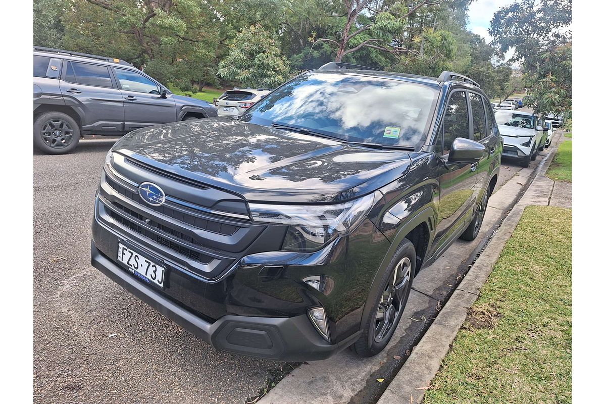 2025 Subaru Forester Premium S6