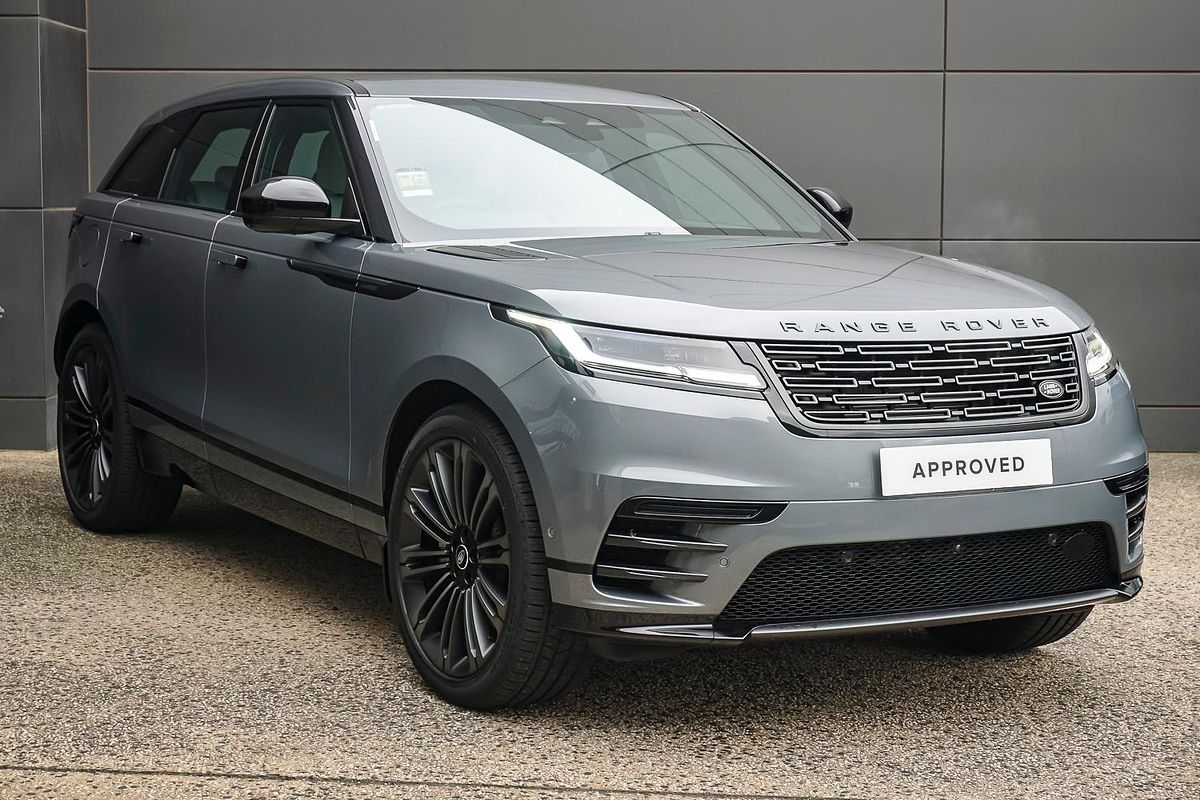2025 Land Rover Range Rover Velar P250 Dynamic SE L560