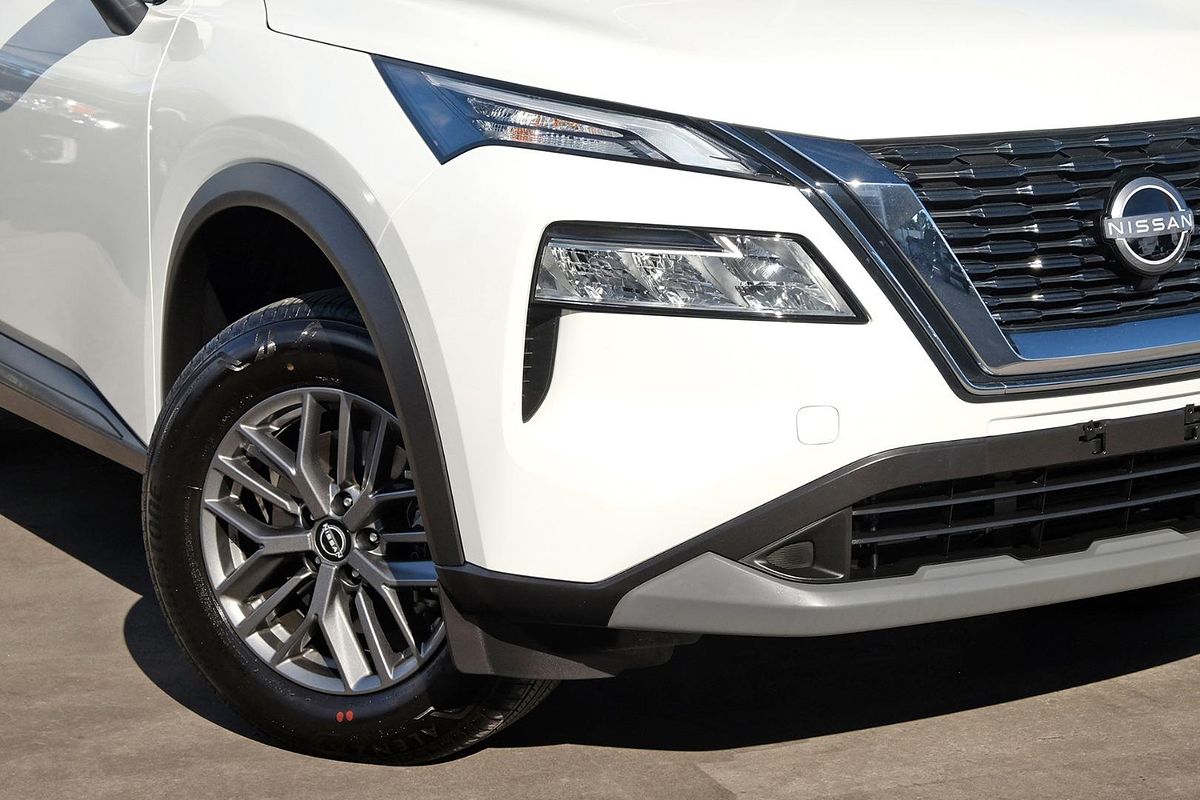 2025 Nissan X-TRAIL ST T33