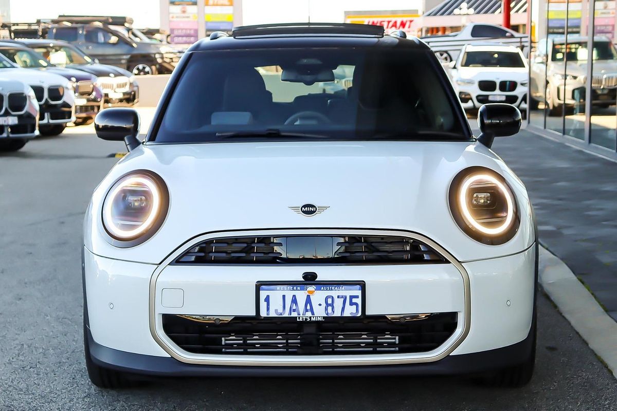 2026 MINI 5 Door Hatch