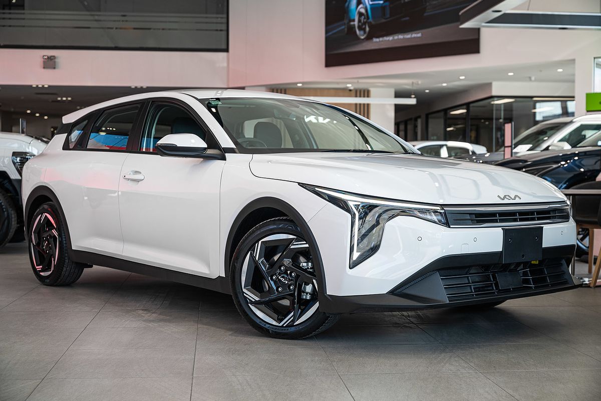 2025 Kia K4 Sport+ CL4m