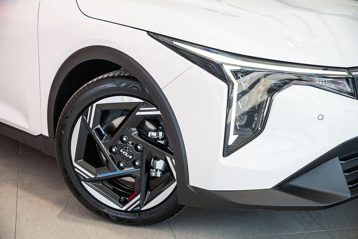 2025 Kia K4 Sport+ CL4m