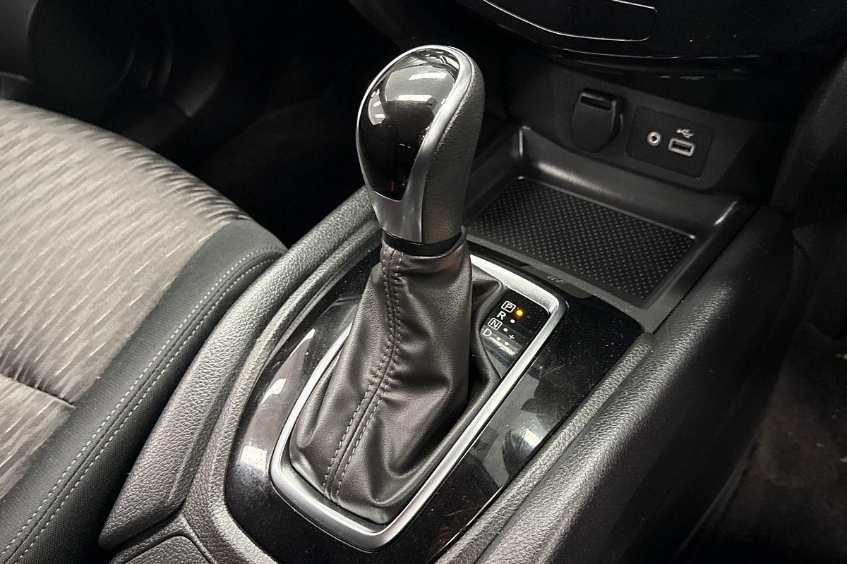 2022 Nissan X-TRAIL ST T32