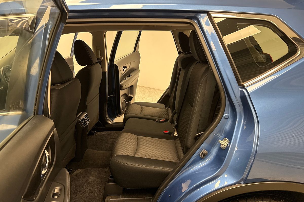 2022 Nissan X-TRAIL ST T32