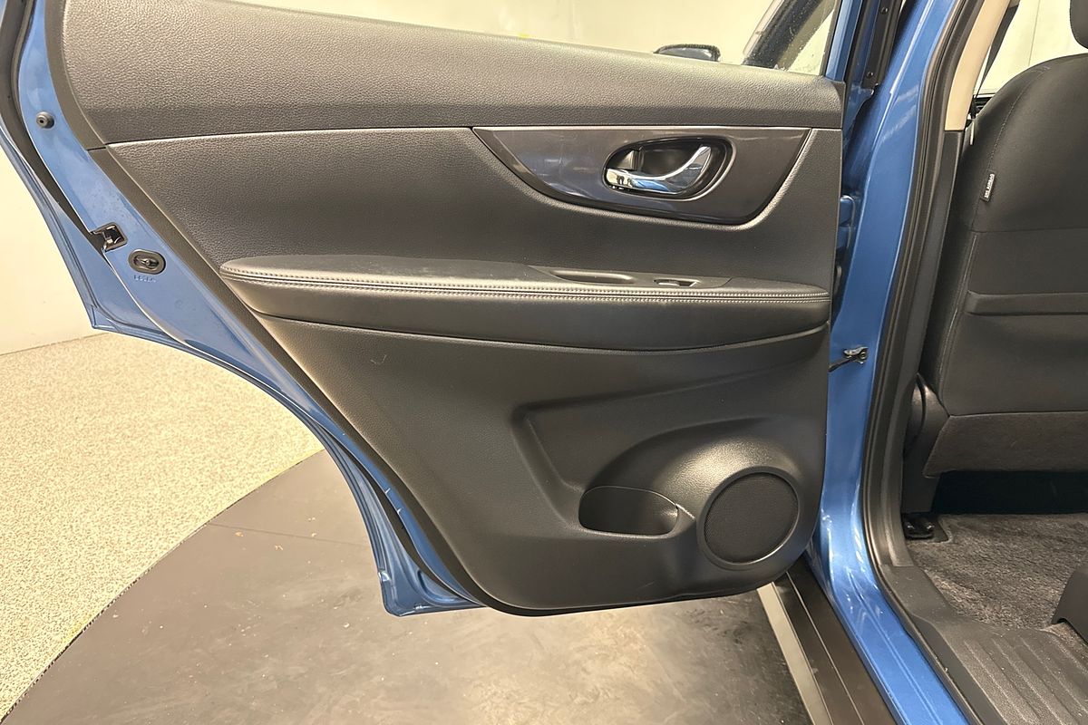 2022 Nissan X-TRAIL ST T32