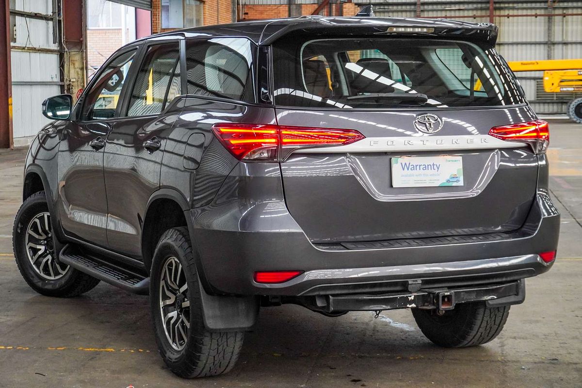2016 Toyota Fortuner GX GUN156R