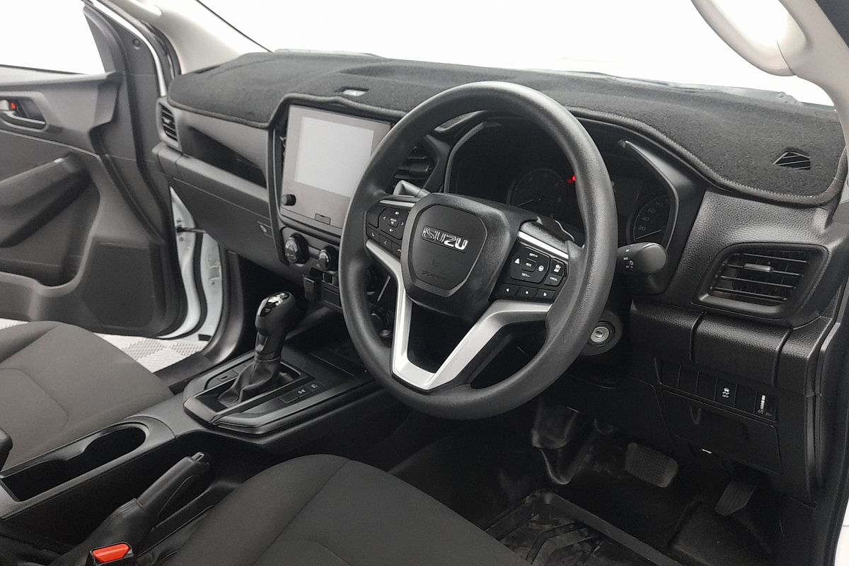 2024 Isuzu D-MAX SX 4X4