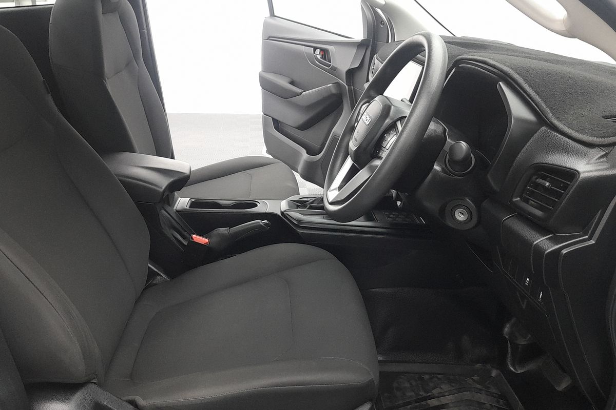 2024 Isuzu D-MAX SX 4X4